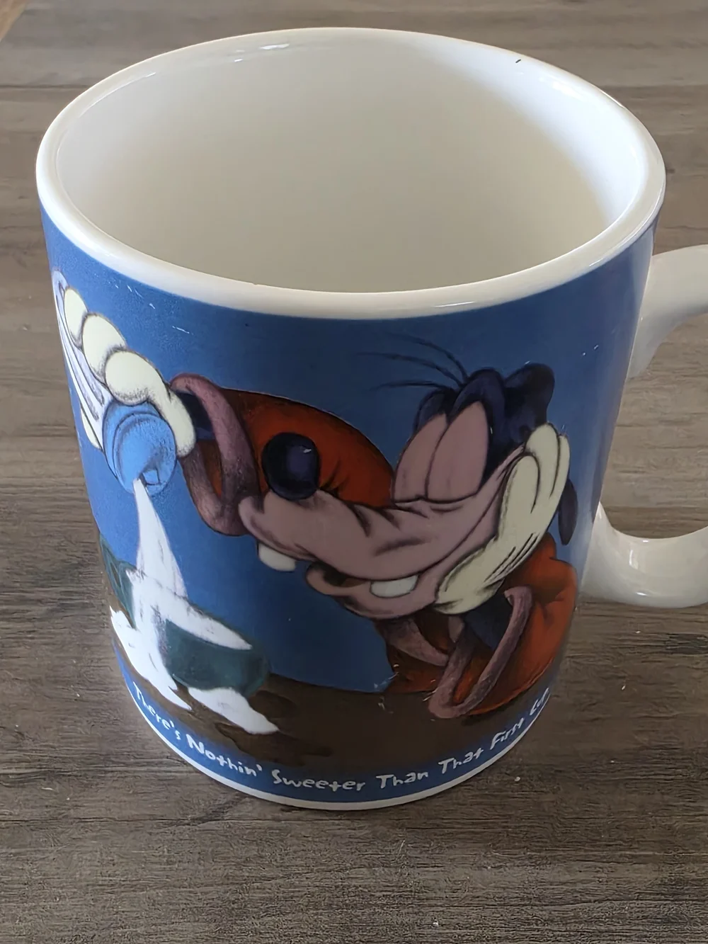 Disney 26 oz